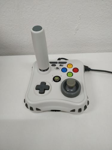 [Xbox 360] MadCatz Arcade Game Stick + USB redukcia (estetická vada)