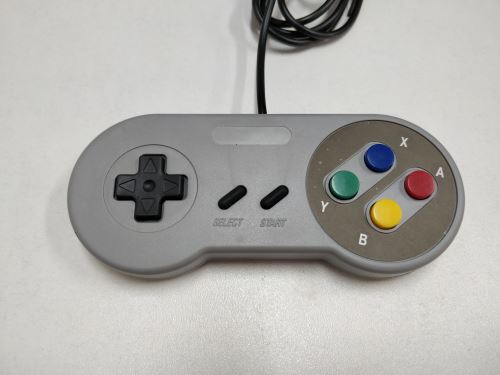 [Nintendo SNES] Drôtový ovládač (estetická vada)
