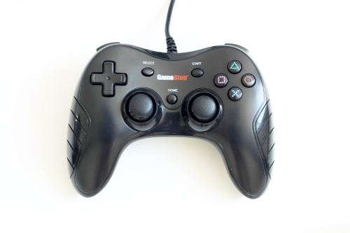 [PS3] Drôtový Ovládač GameStop čierny (estetická vada)