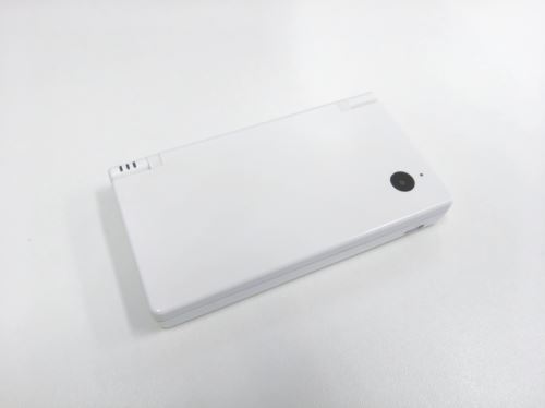 Nintendo DSi - Biele (estetická vada) + originálne balenie