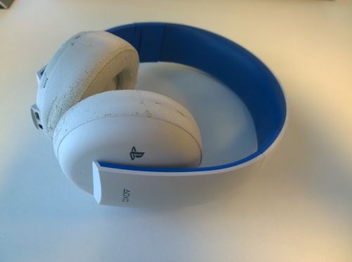 [PS4 | PS3 | PSVita] Sony PlayStation Wireless Stereo Headset 2.0 - biele (estetická vada)