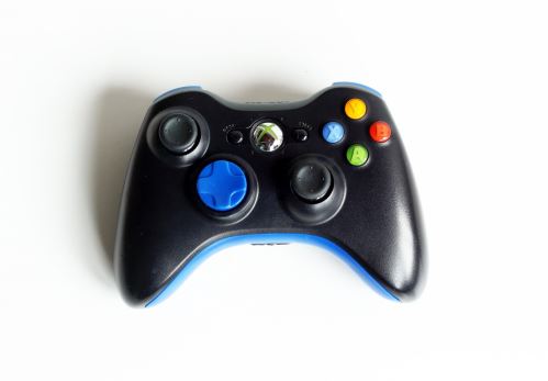 [Xbox 360] Bezdrôtový Ovládač Microsoft - čiernomodrý