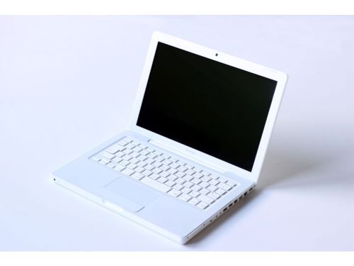 Apple Macbook 2004 (A1181) (nefunkčné batérie, japonská klávesnica, estetické vady)
