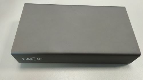 Externý HDD 2 TB USB 2.0 LaCie (estetická vada)