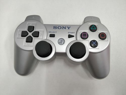 [PS3] Bezdrôtový Ovládač Sony Dualshock - strieborný (rôzne estetické vady)