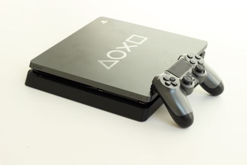 PlayStation 4 Slim 1TB sivý - Days Of Play Limitovaná Edícia (estetická vada)