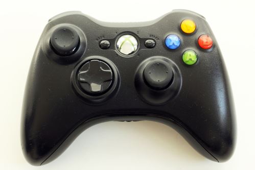[Xbox 360] Bezdrôtový Ovládač Microsoft - čierny (rôzne estetické vady)